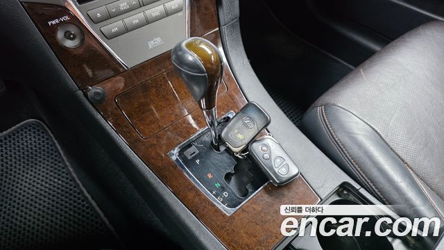 Lexus ES 2011 — photo 9