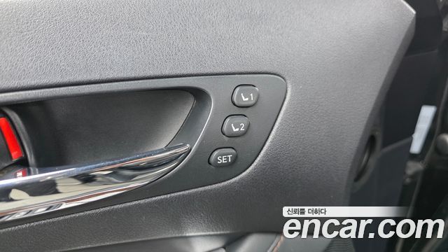 Lexus ES 2011 — photo 17