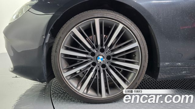 BMW 6-Series 2017 — photo 5