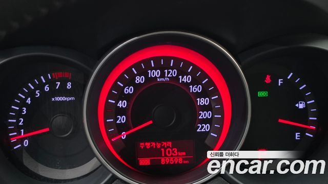 Kia Porte 2012 — photo 8
