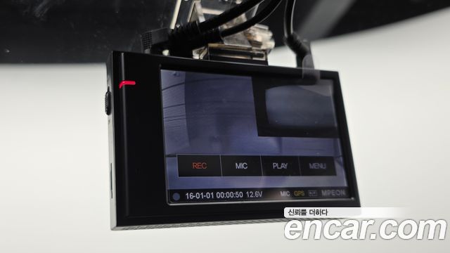 Kia Porte 2012 — photo 17