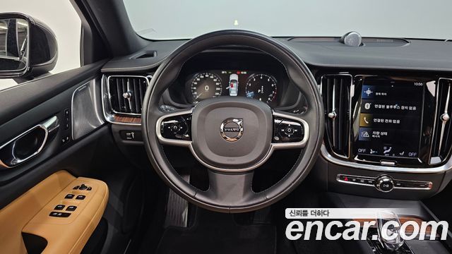 Volvo S60 2022 — photo 19