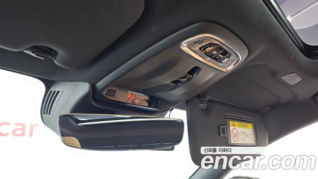 Volvo S60 2022 — photo 33