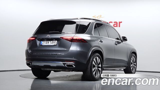 Mercedes-Benz GLE-Class 2025 — photo 2
