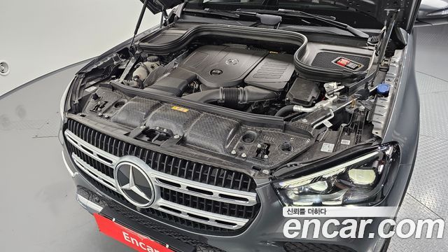 Mercedes-Benz GLE-Class 2025 — photo 6