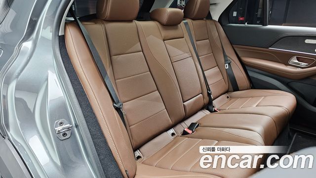 Mercedes-Benz GLE-Class 2025 — photo 17