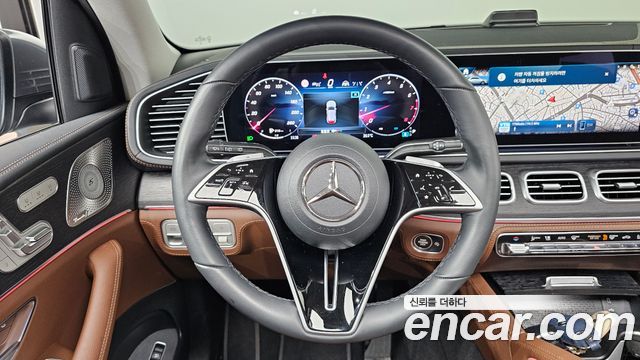 Mercedes-Benz GLE-Class 2025 — photo 19