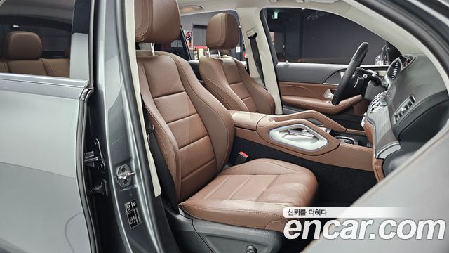 Mercedes-Benz GLE-Class 2025 — photo 16