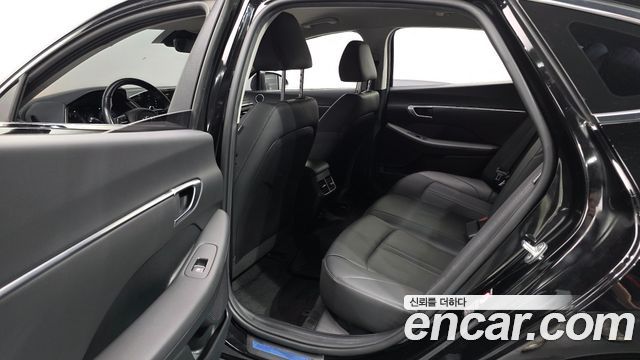 Hyundai Sonata 2021 — photo 18
