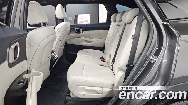 Kia Sorento 2024 — photo 11