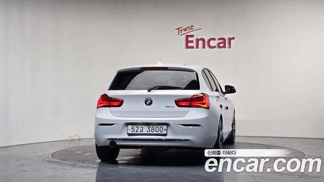 BMW 1-Series 2018 — photo 4