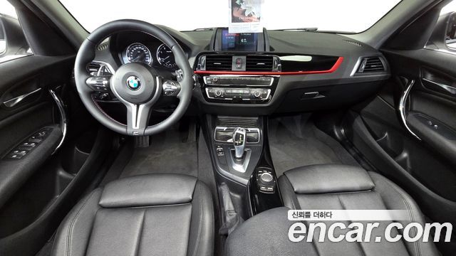BMW 1-Series 2018 — photo 10