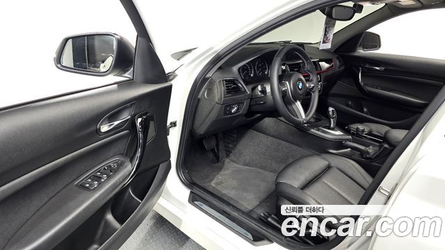 BMW 1-Series 2018 — photo 13