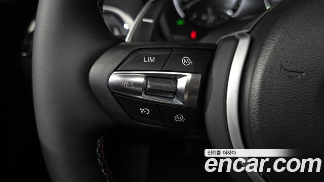 BMW 1-Series 2018 — photo 21