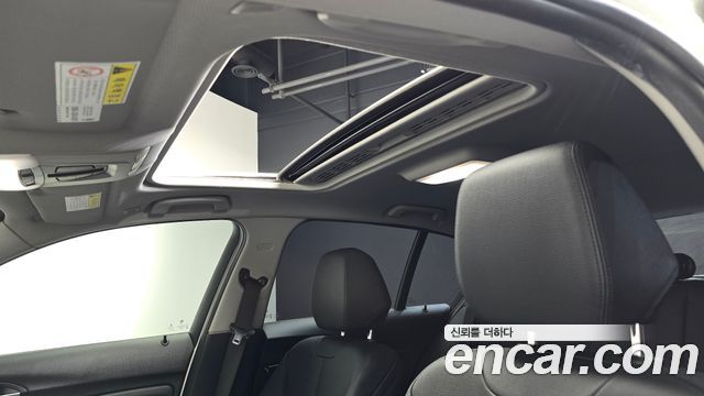 BMW 1-Series 2018 — photo 22