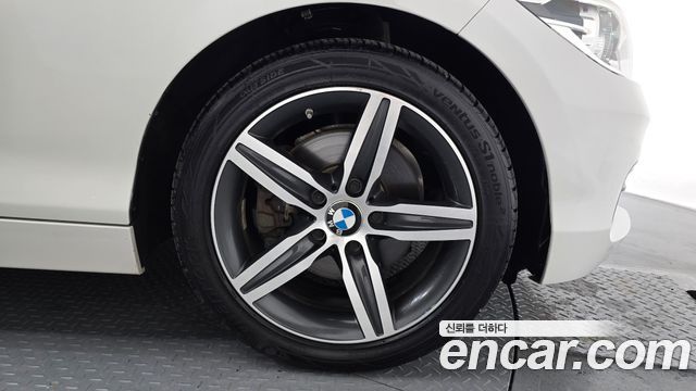 BMW 1-Series 2018 — photo 7