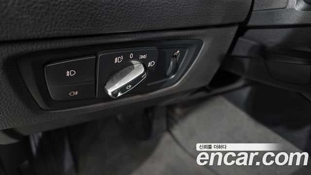 BMW 1-Series 2018 — photo 27