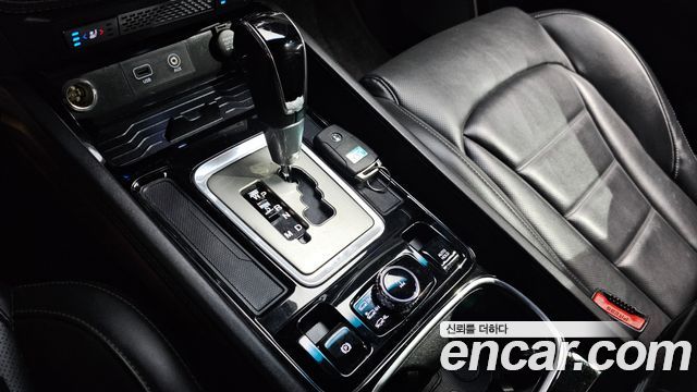 KG Mobility Rexton 2018 — photo 9