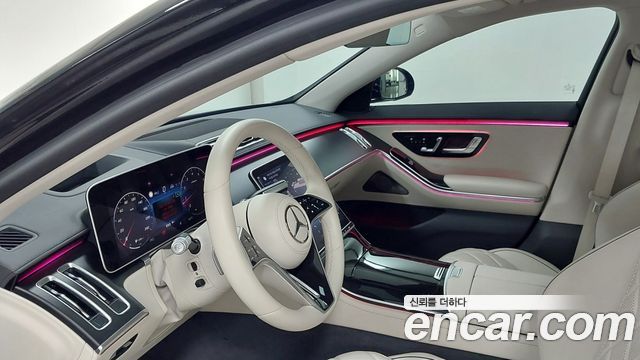 Mercedes-Benz S-Class 2024 — photo 9