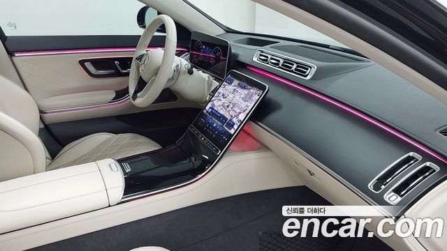 Mercedes-Benz S-Class 2024 — photo 13
