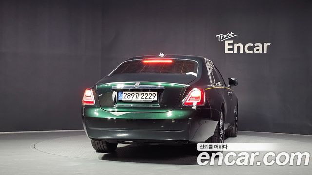 Rolls-Royce Ghost 2022 — photo 4