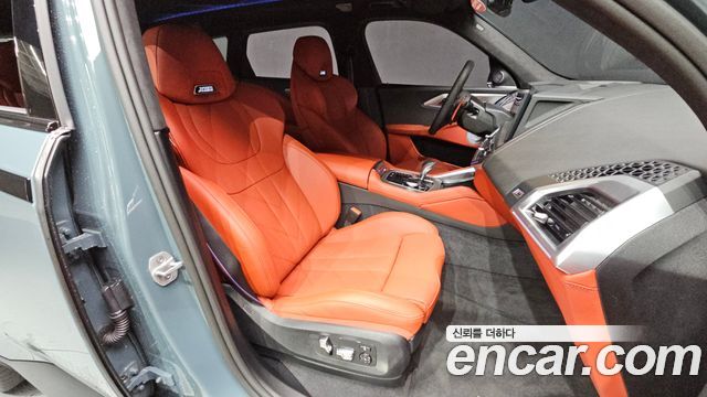 BMW XM 2026 — photo 17