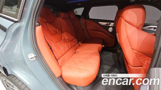 BMW XM 2026 — photo 16