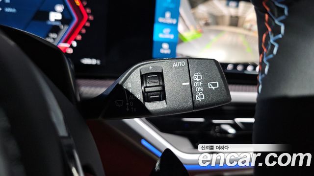 BMW XM 2026 — photo 28