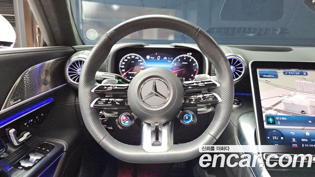 Mercedes-Benz SL-Class 2023 — photo 19