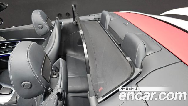 Mercedes-Benz SL-Class 2023 — photo 26
