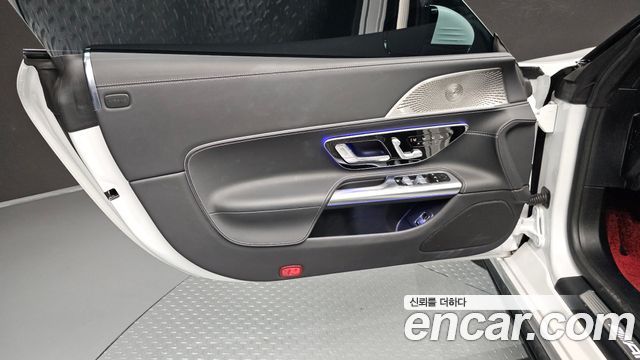 Mercedes-Benz SL-Class 2023 — photo 14