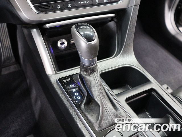 Hyundai Sonata 2016 — photo 9