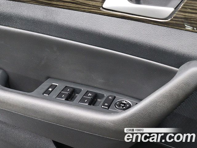 Hyundai Sonata 2016 — photo 12