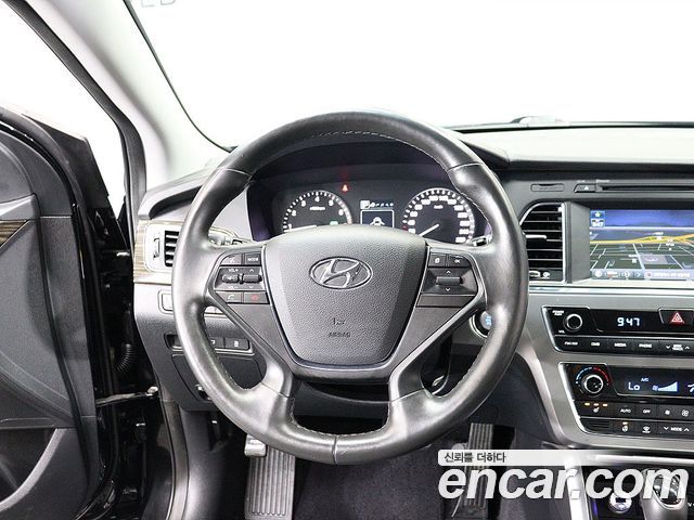 Hyundai Sonata 2016 — photo 15