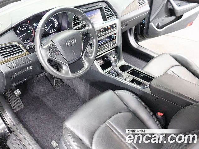 Hyundai Sonata 2016 — photo 17