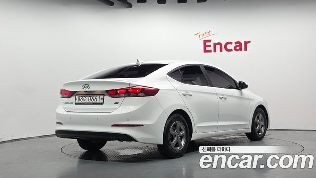 Hyundai AVANTE 2017 — photo 2