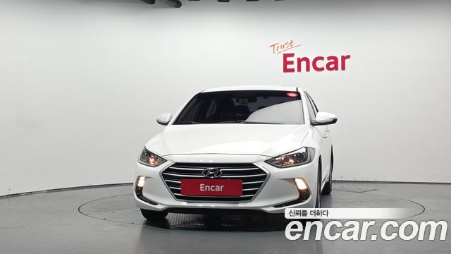 Hyundai AVANTE 2017 — photo 3
