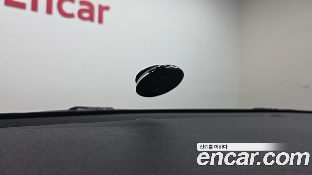 Hyundai AVANTE 2017 — photo 24