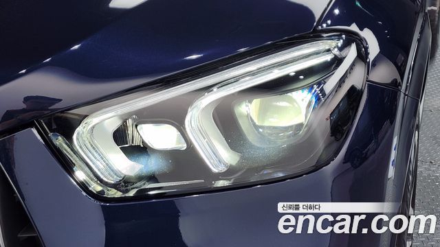 Mercedes-Benz GLE-Class 2021 — photo 8