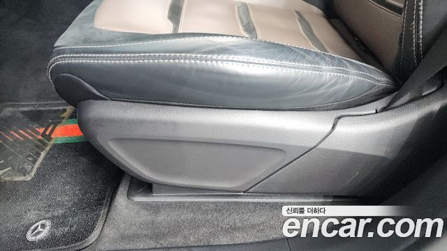 Mercedes-Benz GLE-Class 2021 — photo 31