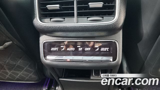 Mercedes-Benz GLE-Class 2021 — photo 36