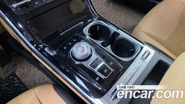 Kia Canival 2021 — photo 9