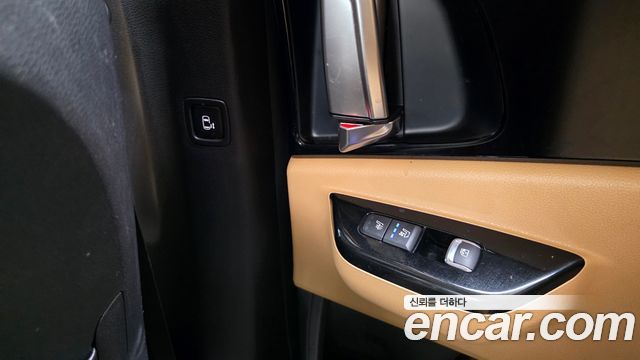 Kia Canival 2021 — photo 19