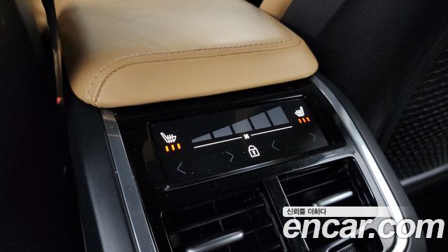 Volvo S60 2020 — photo 19