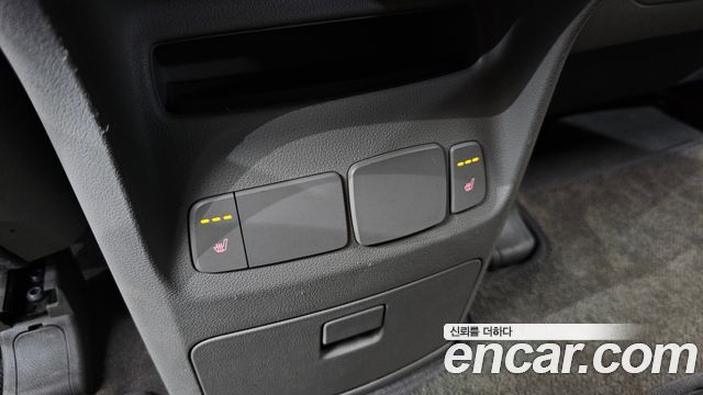Kia Canival 2018 — photo 24