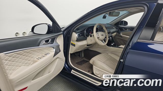 Genesis G70 2018 — photo 13