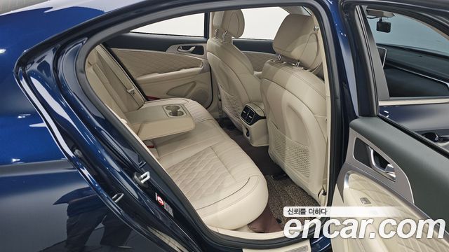 Genesis G70 2018 — photo 18
