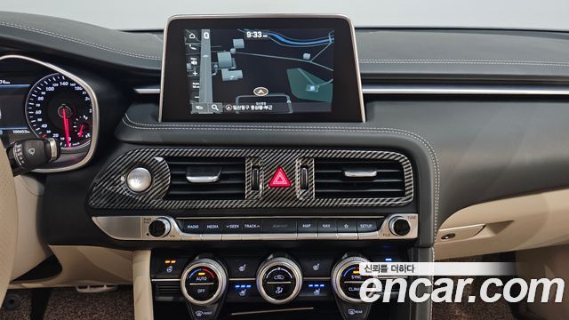 Genesis G70 2018 — photo 20