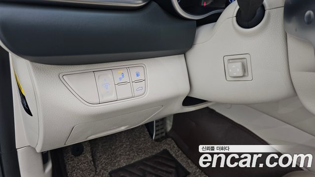 Genesis G70 2018 — photo 24