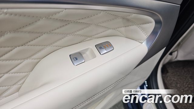 Genesis G70 2018 — photo 25